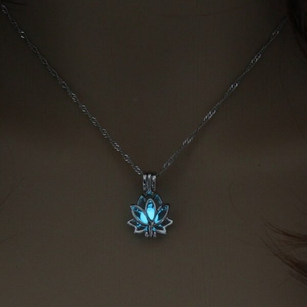 Glow in dark pendant - Image 2