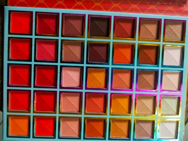 Mexican Eyeshadow Palette book - Image 6