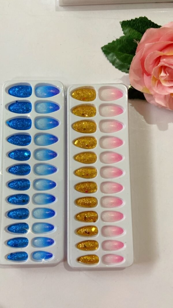 Glitter nails set of 24