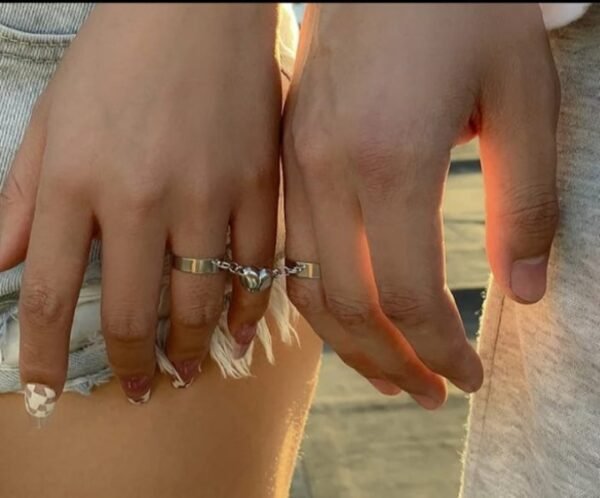 Couple Heart Magnetic Ring - Image 3