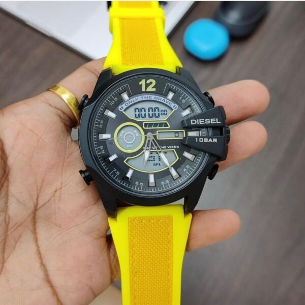 Diesel digital analogue mens watch. - Image 3