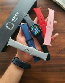 Apple Series 7 watch with 5 straps free