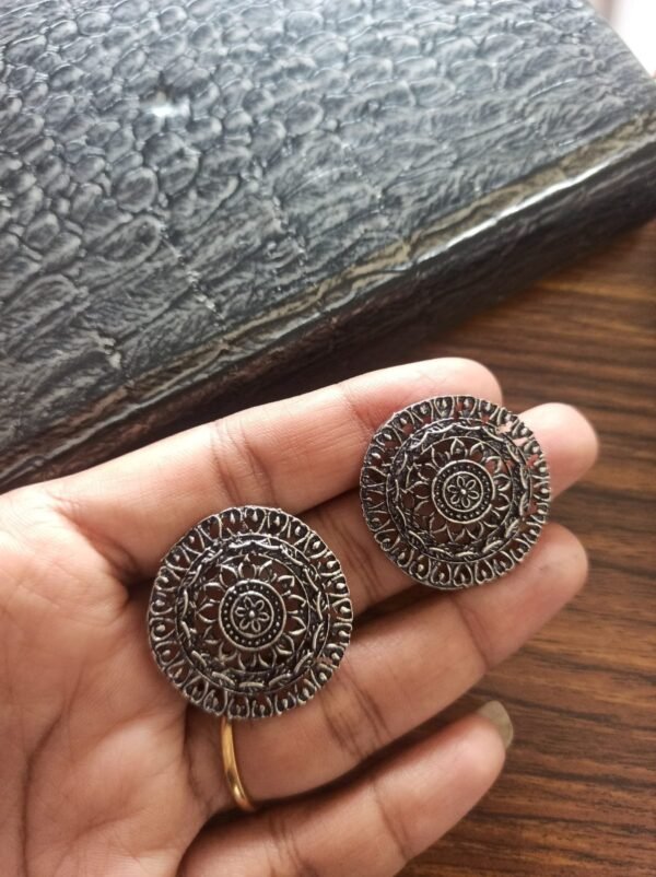 Oxidised big Studs - Image 2