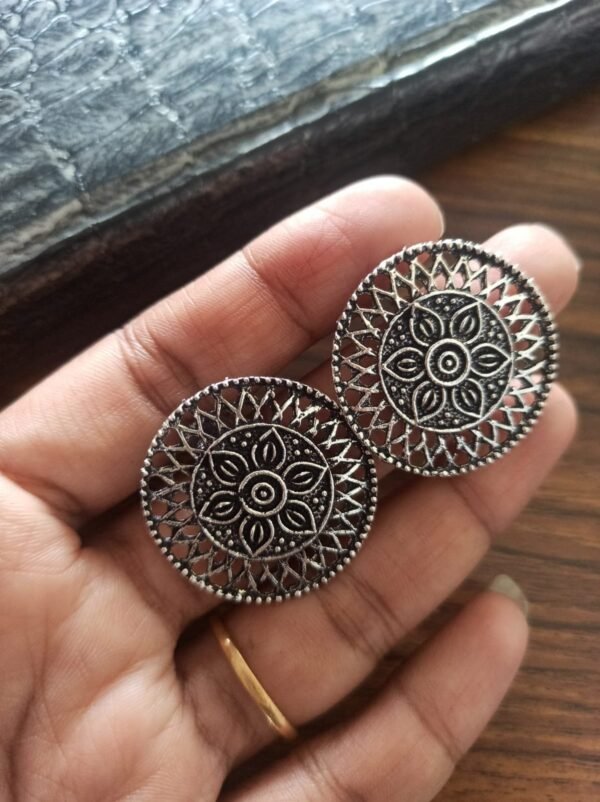 Oxidised big Studs - Image 6