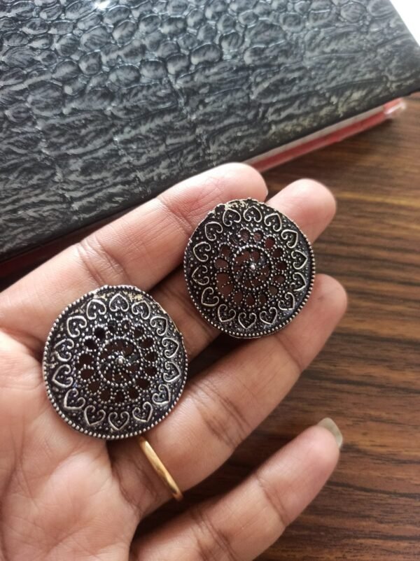 Oxidised big Studs - Image 5