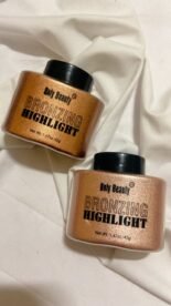 Bronzing highlighter powder