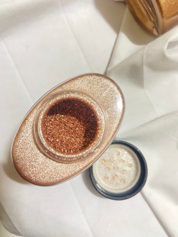 Bronzing highlighter powder - Image 2