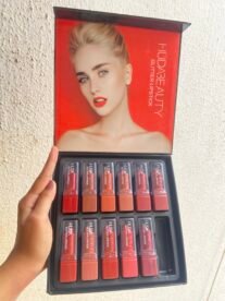 HUDA Beauty Glitter lipstick
