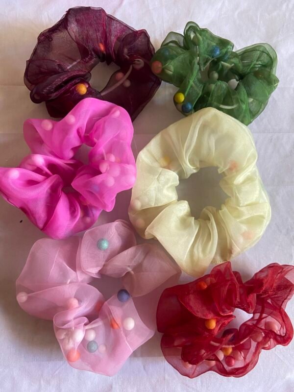 Pom Pom scrunchies