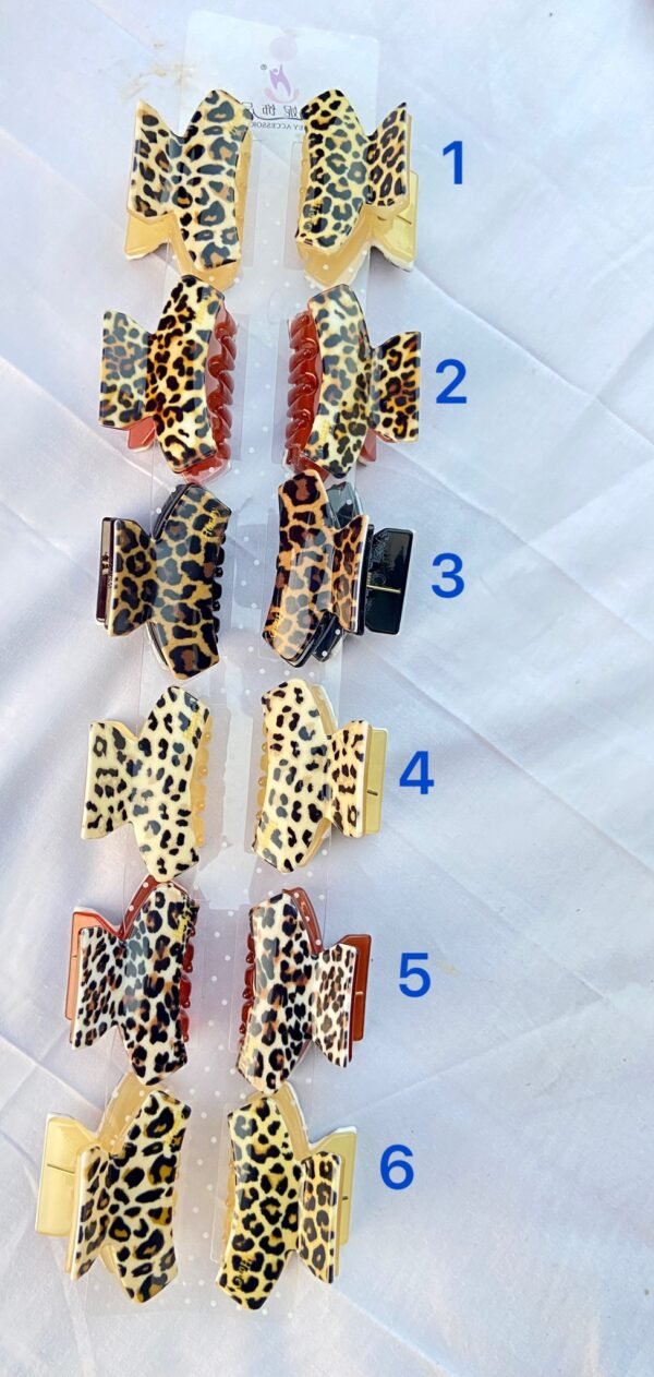 cheetah print clutch ( set of 2)