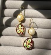 Oval moti latkan earrings